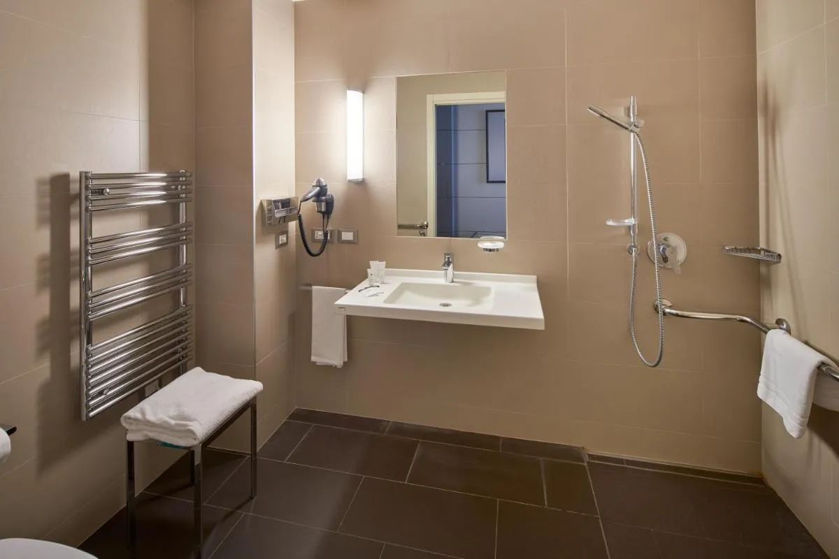 Image 2 of UNA HOTELS Bologna Fiera