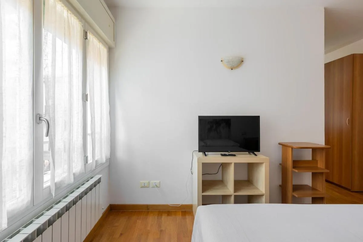 Image 4 of Urban Cozy Apartment by Wonderful Italy