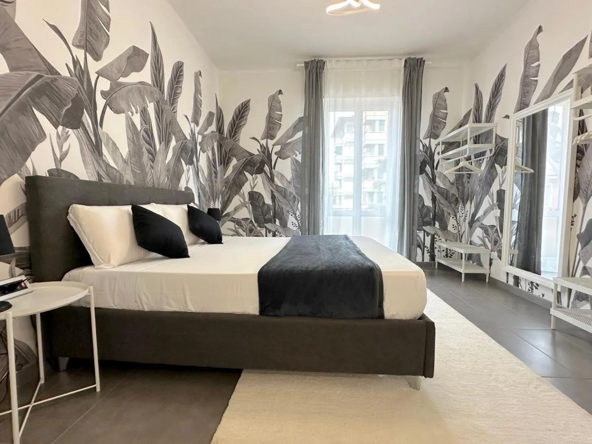 Image 2 of Villa Laura Apartments