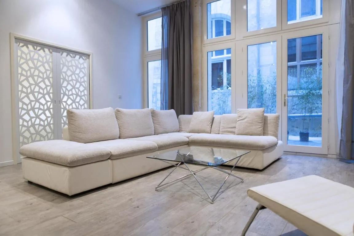 Image of Ausone Beautiful loft apartment in historical center + terrace and parking