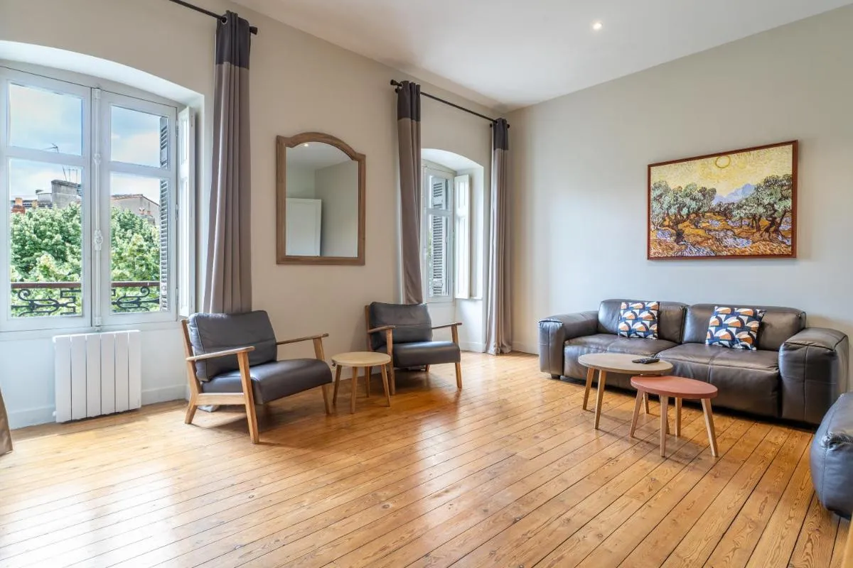 Image 1 of Magnifique et lumineux T3 de charme aux Quinconces idéal pour 4 personnes