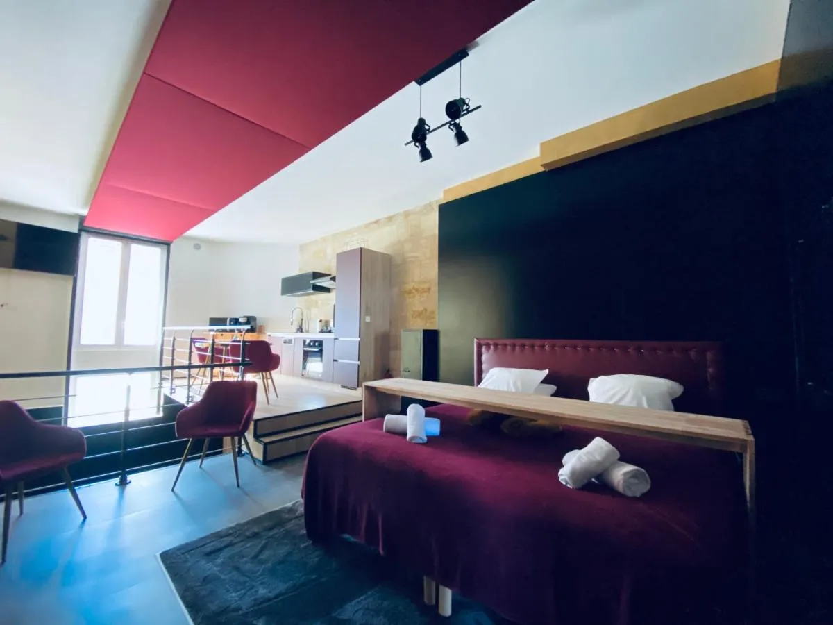 Image 1 of Mieuxqualhotel jacuzzi privatif Love room