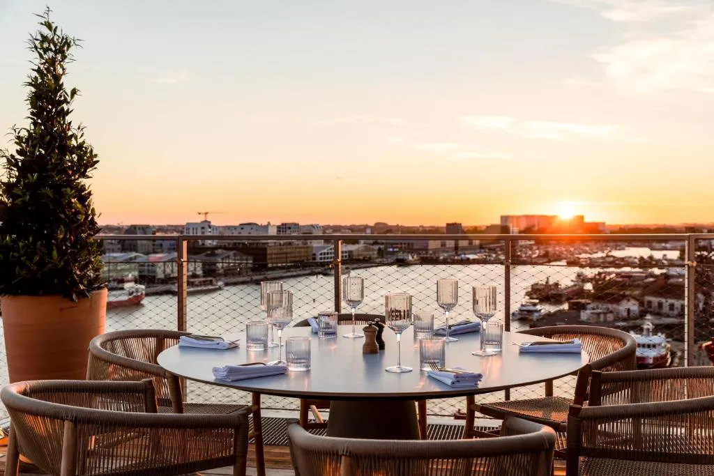 Image 5 of Renaissance Bordeaux Hotel
