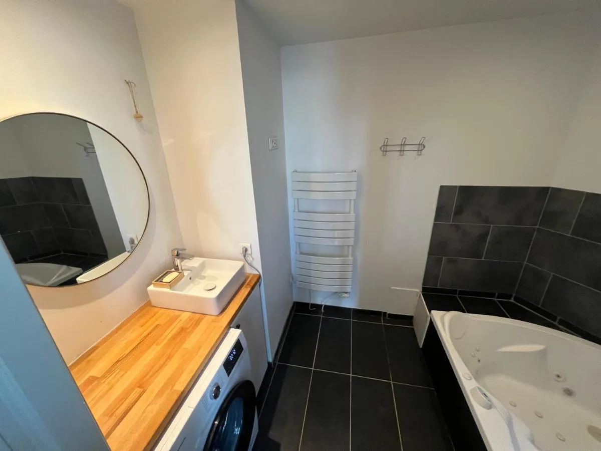 Image 6 of 2 parental suites in Bordeaux Chartrons