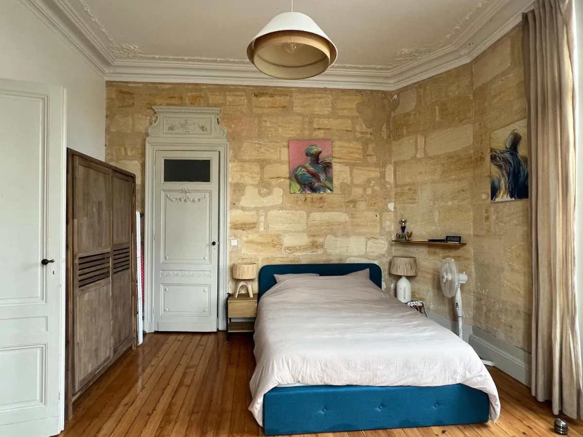 Image 3 of 2 parental suites in Bordeaux Chartrons