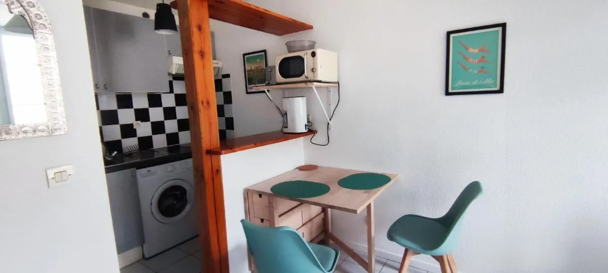 Image 4 of Apartment studio Bordeaux