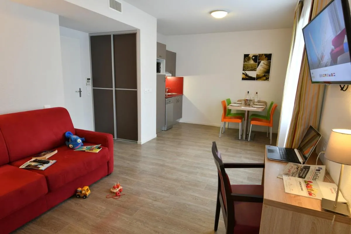 Image 1 of Appart-Hôtel Mer & Golf City Bordeaux Bassins à flot