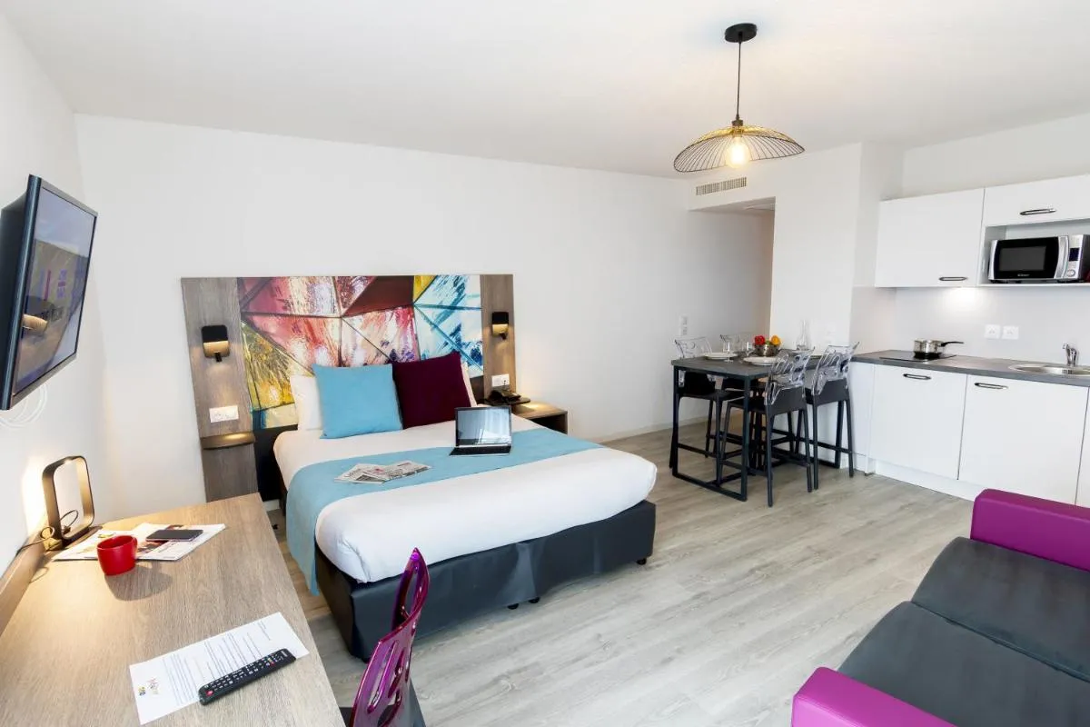 Image 2 of Appart-Hôtel Mer & Golf City Bordeaux Lac