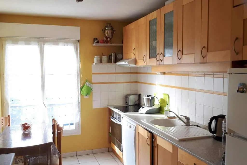 Image 5 of Appartement 65m2/2piéces/centre/parking privé
