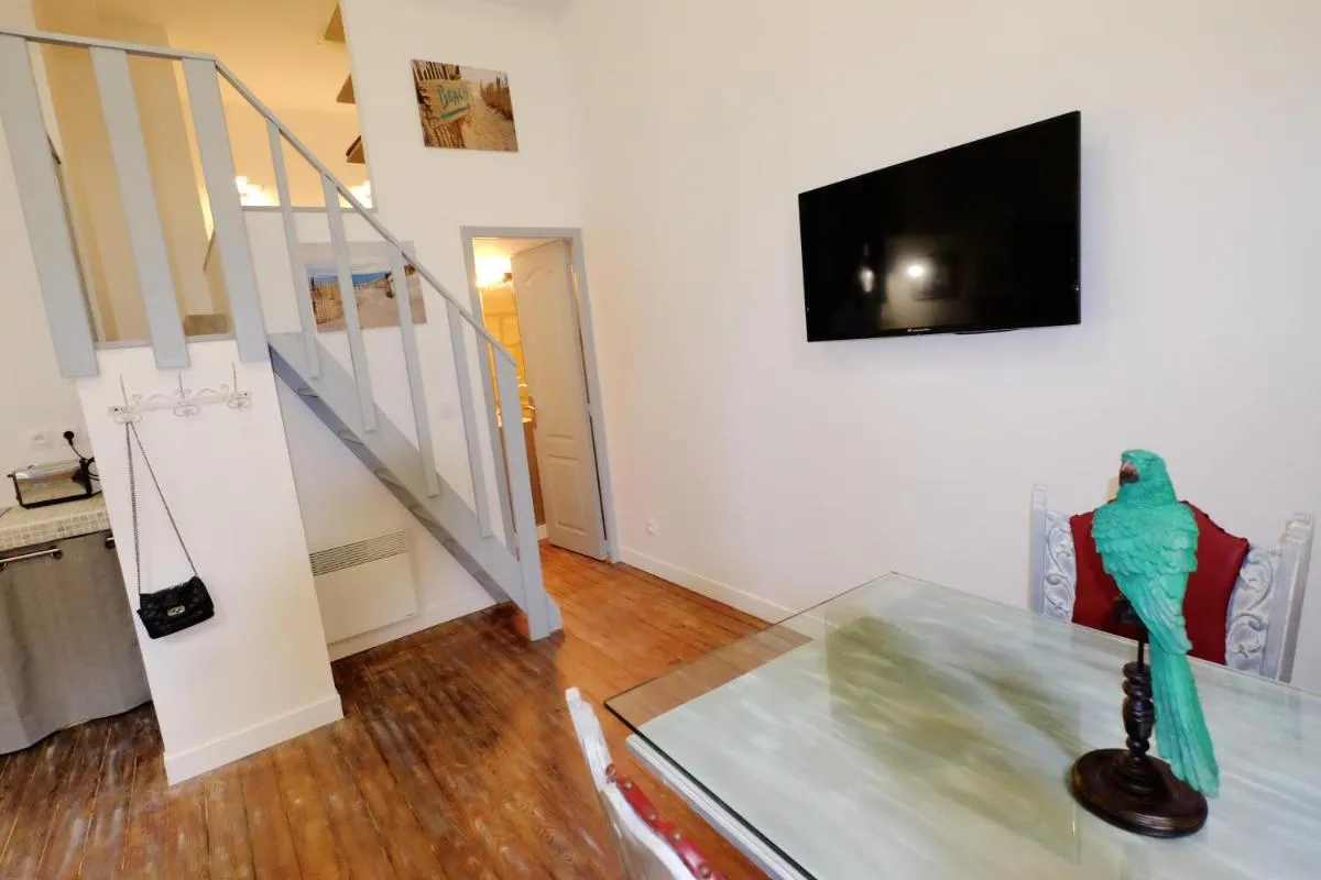 Image 1 of Appartement Bordeaux Victoire