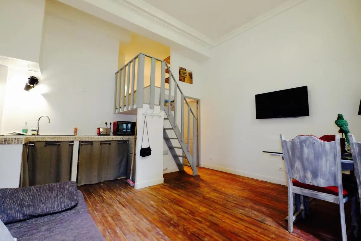 Image 3 of Appartement Bordeaux Victoire