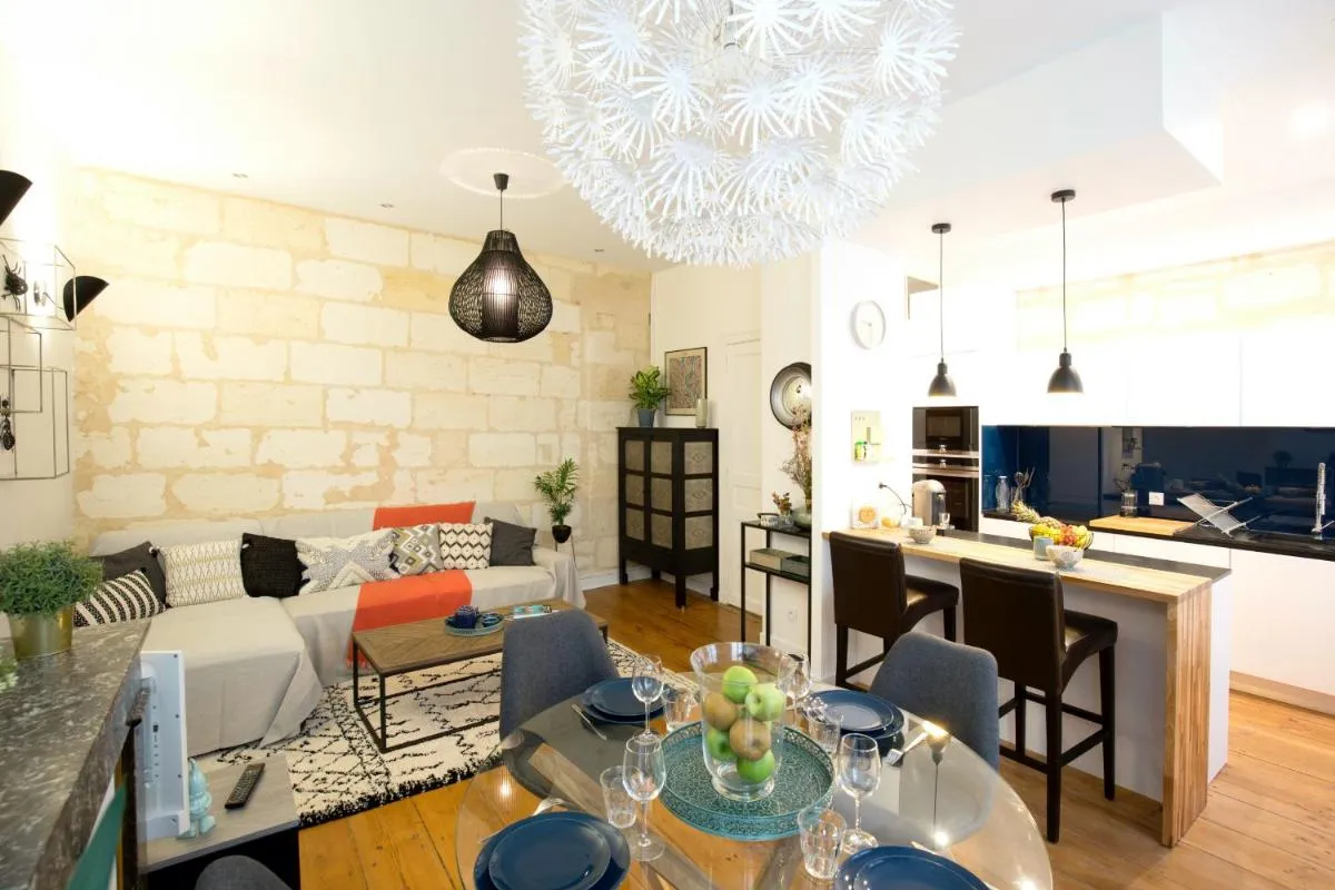 Image 1 of Appartement Luxe – La Devise