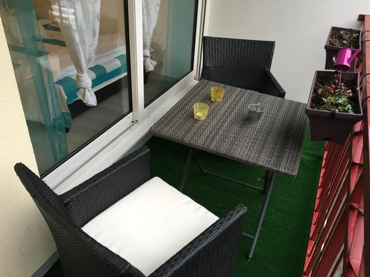 Image 2 of Appartement T1 Hyper Centre avec Balcon