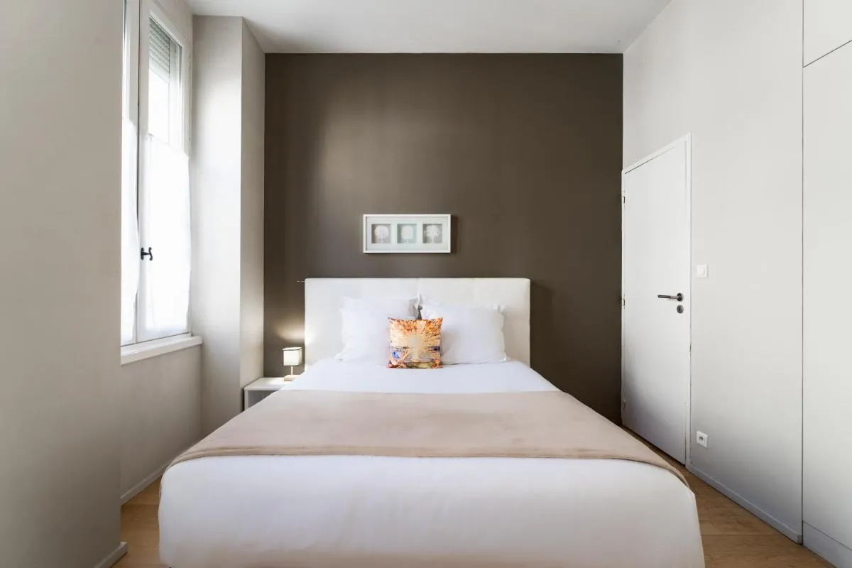 Image 4 of Appartement T3 de Prestige proche du Jardin Public de Bordeaux