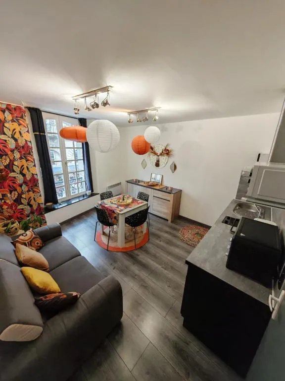 Image of Appartement avec vue rue Ste Catherine