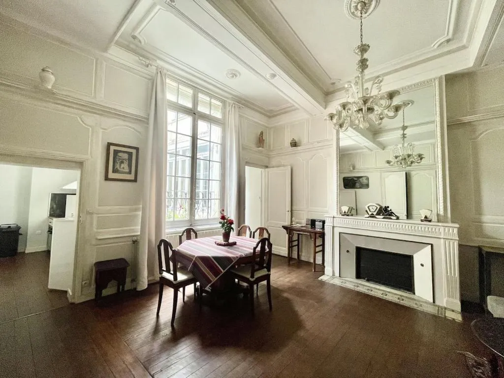 Image of Appartement bourgeois de 100m carré au cœur de Bordeaux
