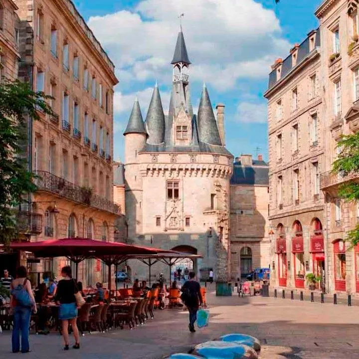 Image 5 of Appartement bourgeois de 100m carré au cœur de Bordeaux