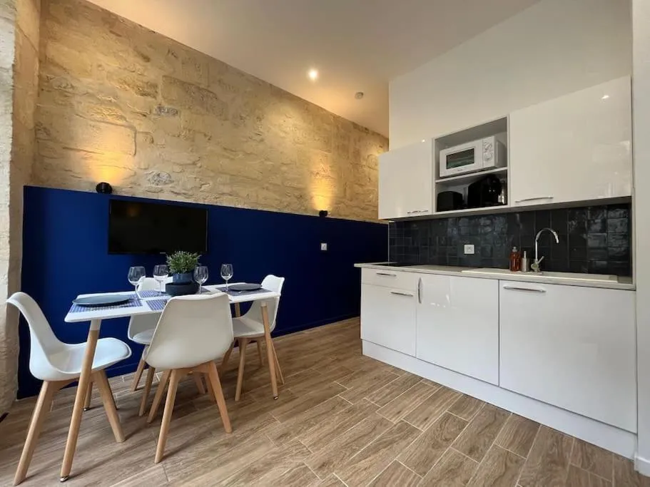 Image 1 of Appartement climatisé au cœur de Bordeaux
