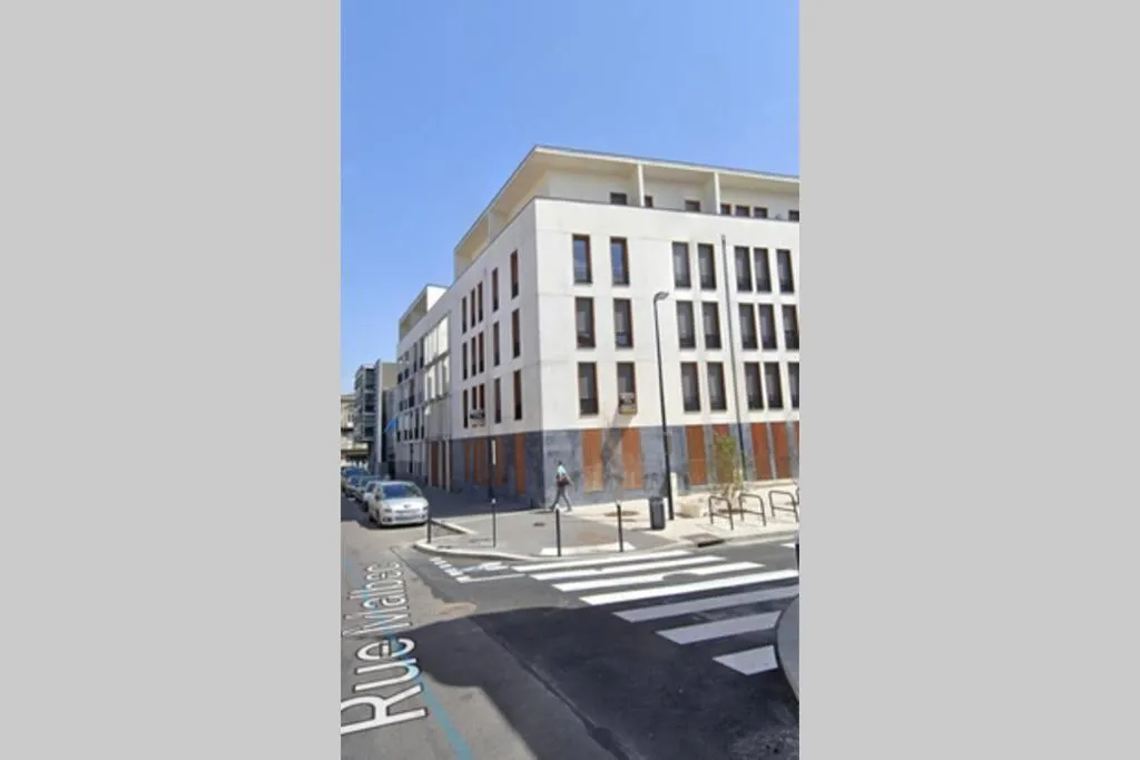Image 4 of Appartement dernier étage, balcon, parking gratuit !