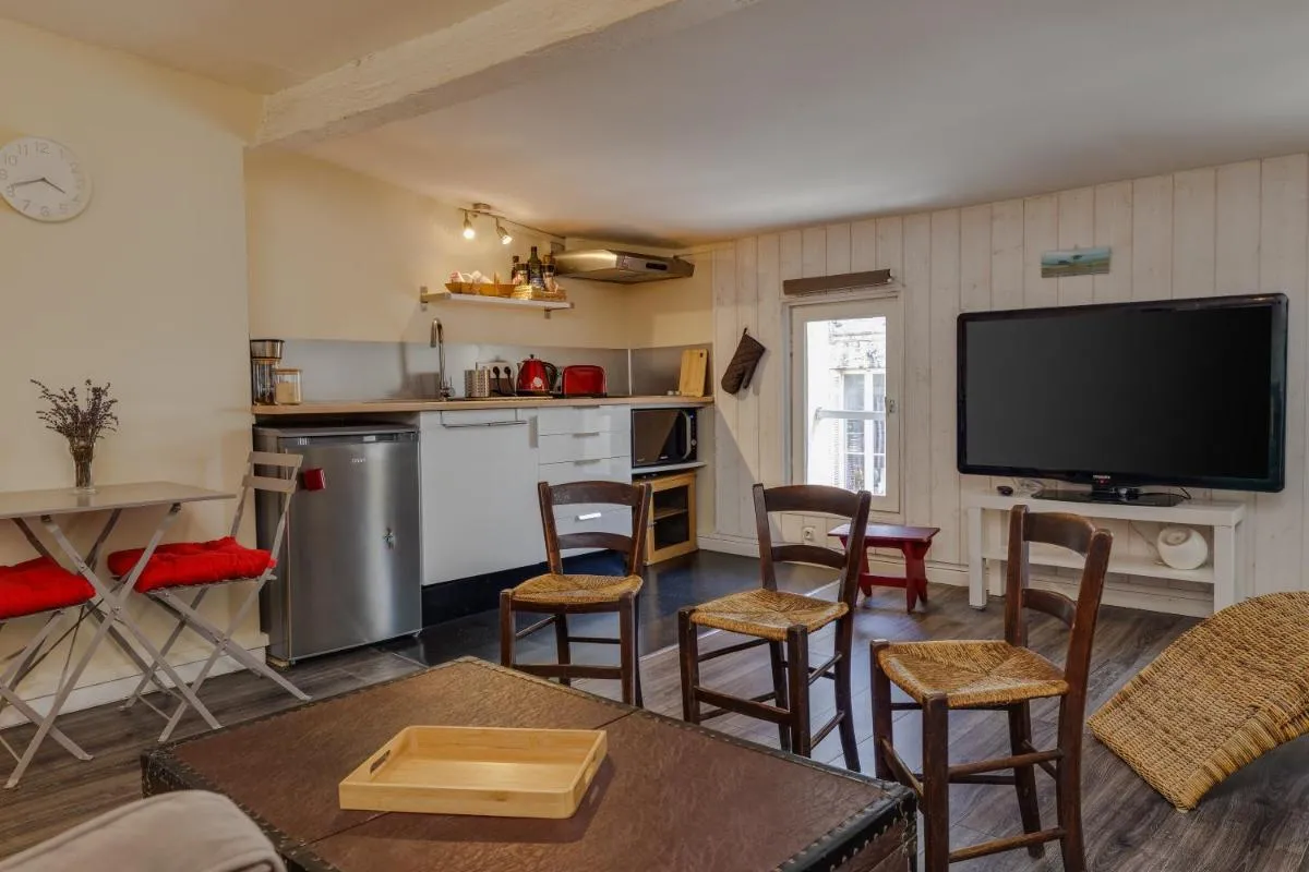 Image 3 of Appartement proche Jardin Public