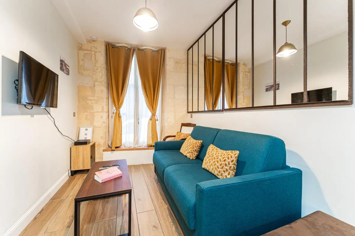 Image 2 of Appartements de charme au cœur de Bordeaux avec climatisation et rooftop