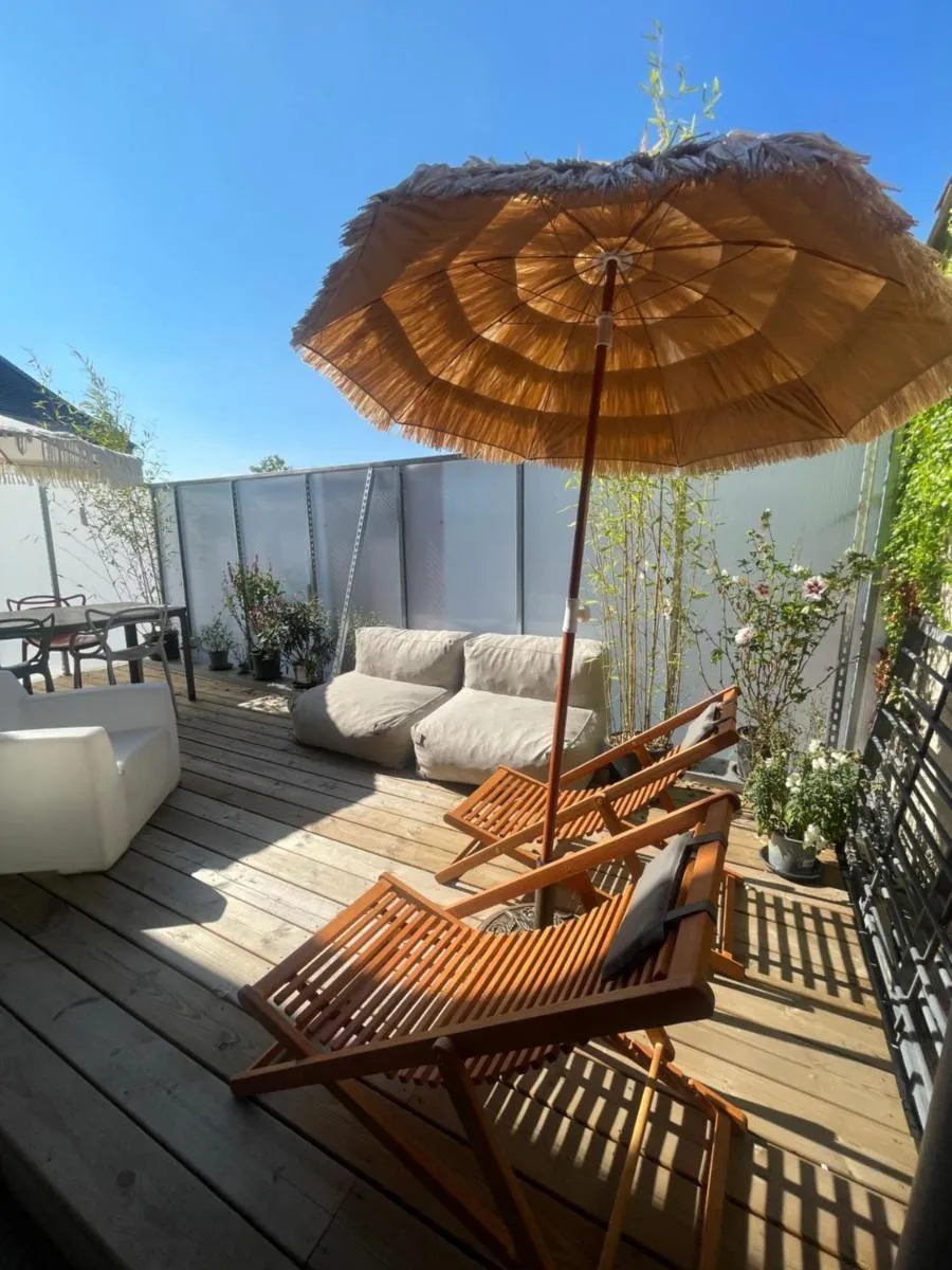 Image 1 of Appartement style Loft quartier Saint-Augustin Bordeaux
