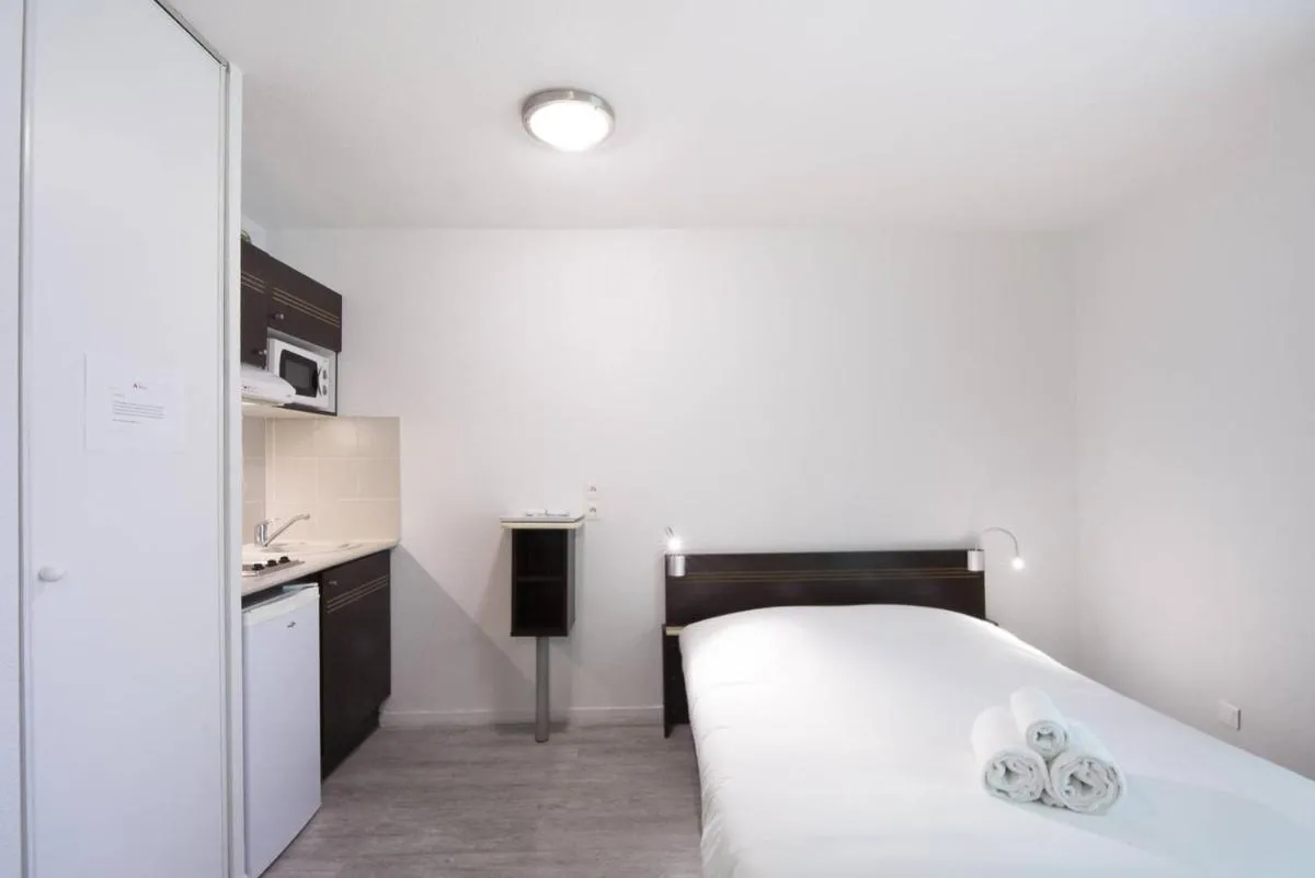 Image 4 of Avisseau – Studio calme au coeur du quartier des Chartrons