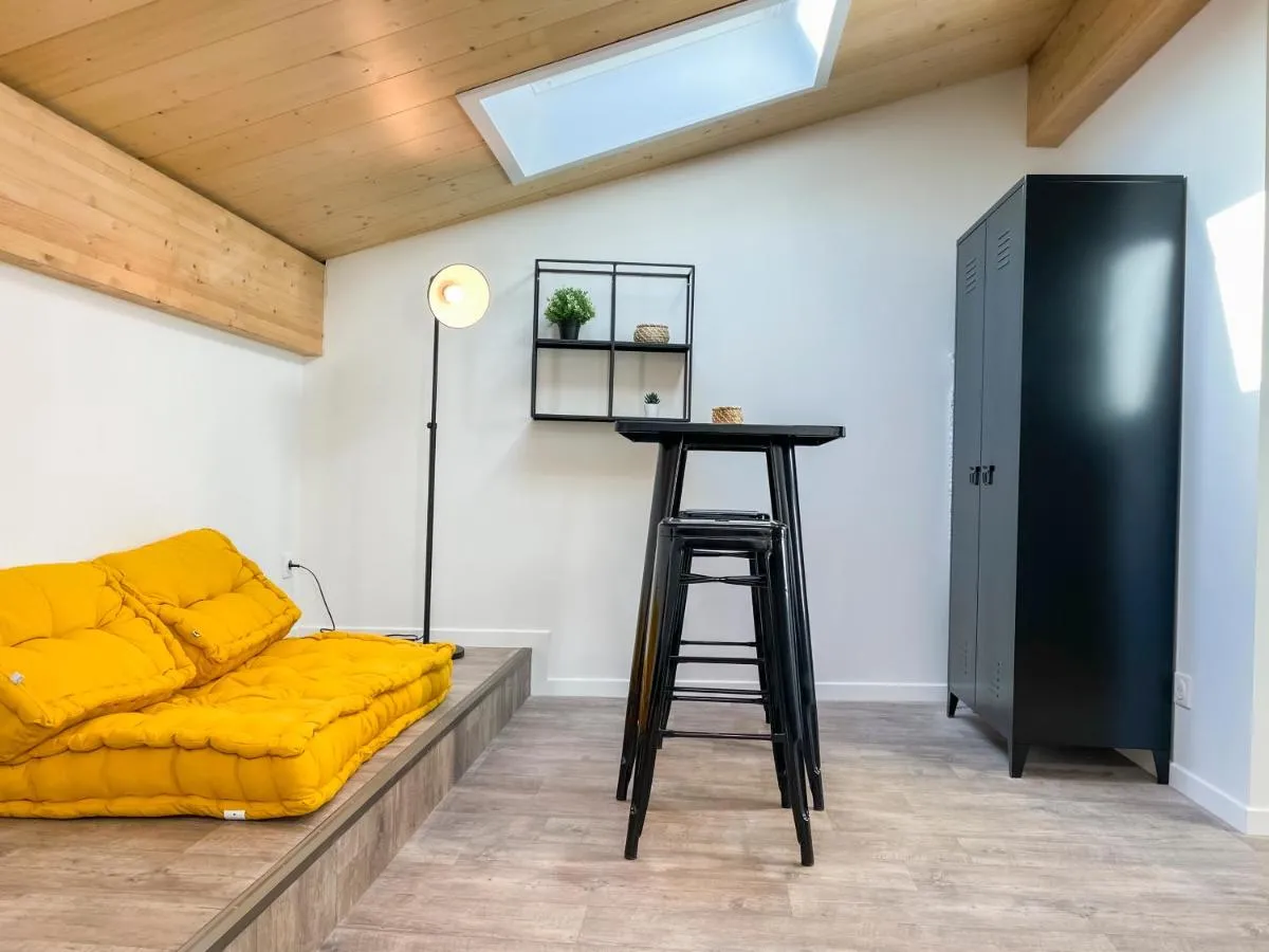 Image 2 of Beau Studio lumineux avec Climatisation pour 2 Personnes
