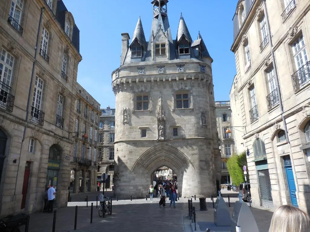 Image of Beautiful Old property in Bordeaux Center