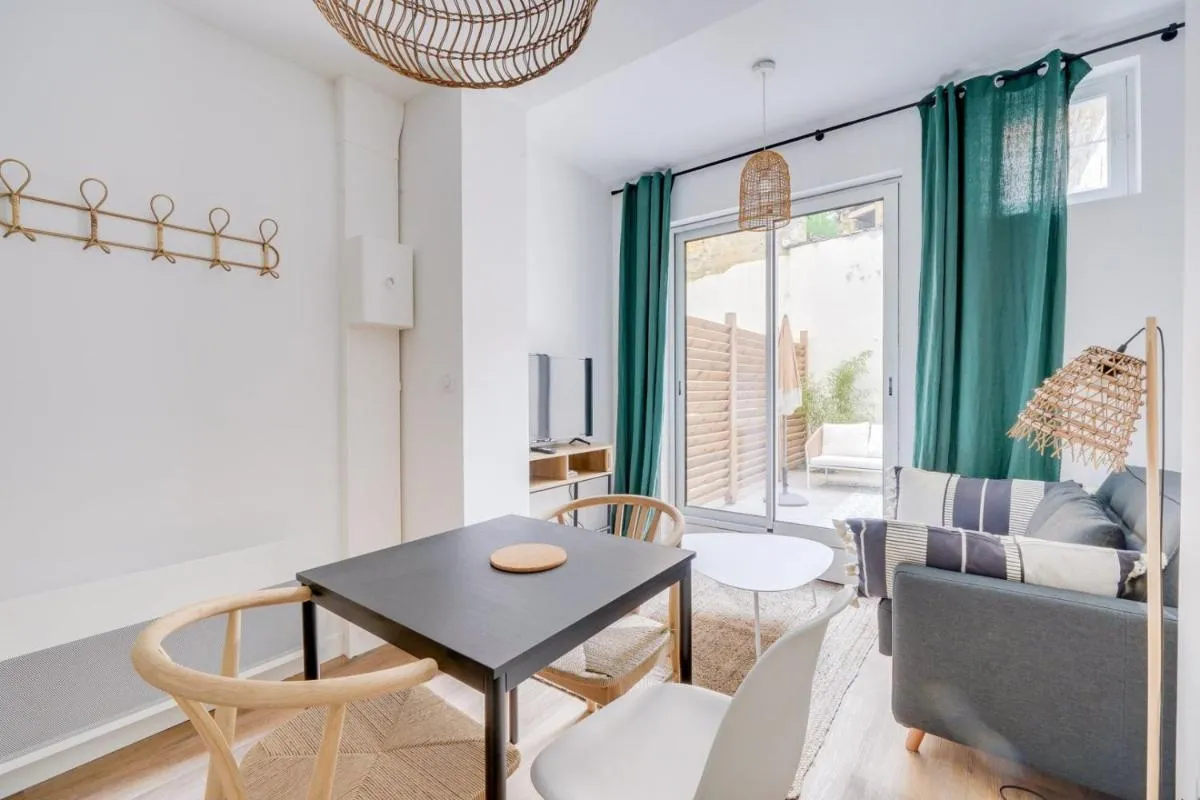 Image 5 of Beautiful apartment in Chartrons with terrace