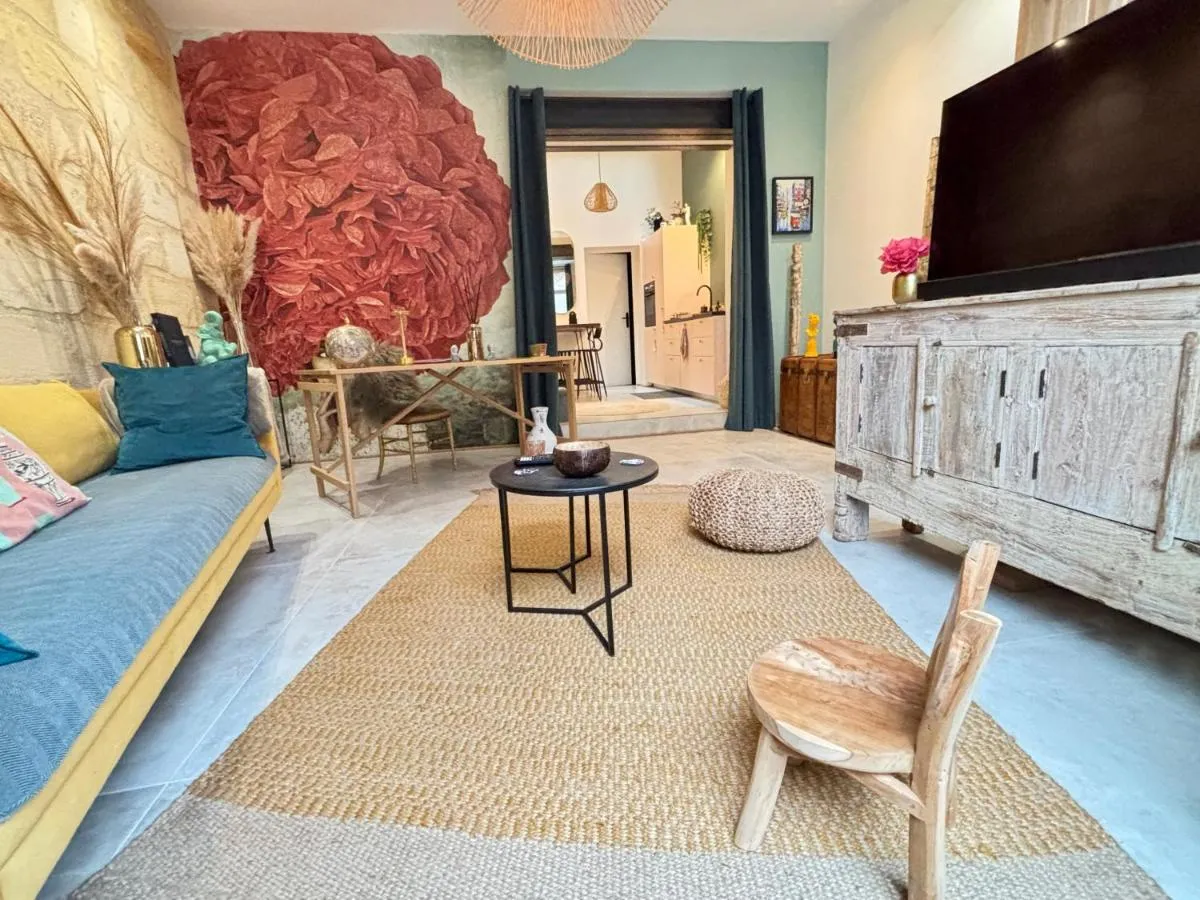 Image 1 of Bohème eyes – Bordeauxbnb
