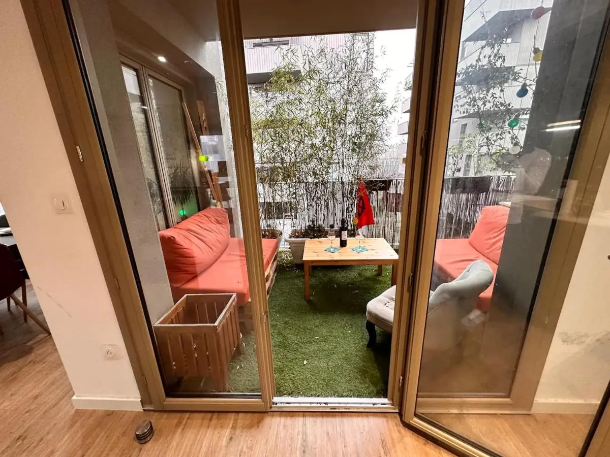 Image 4 of Charmant Duplex Moderne à la Bastide – Un Havre de Confort à Bordeaux