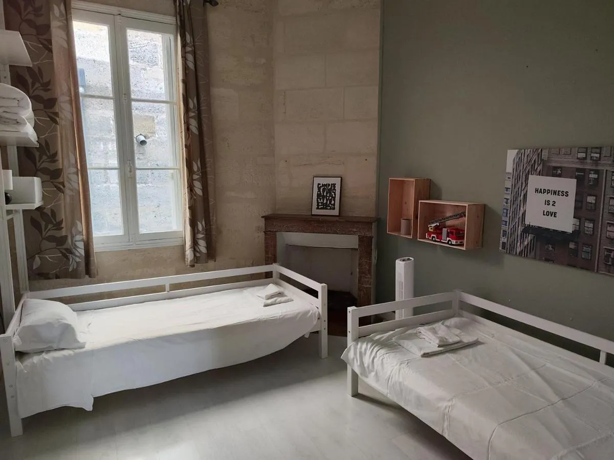 Image 6 of Charming apartment Bordeaux center