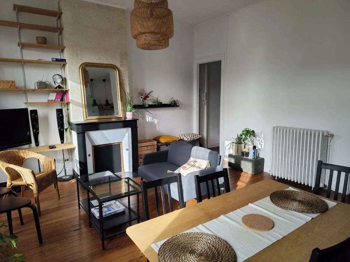 Image 1 of Charming apartment Bordeaux center