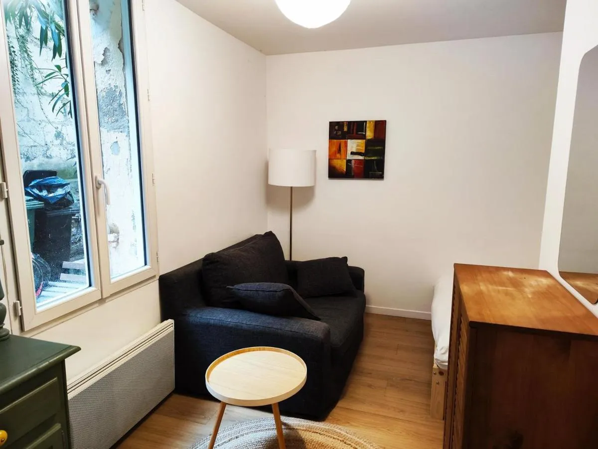 Image 6 of Charming apartment downtown Bordeaux