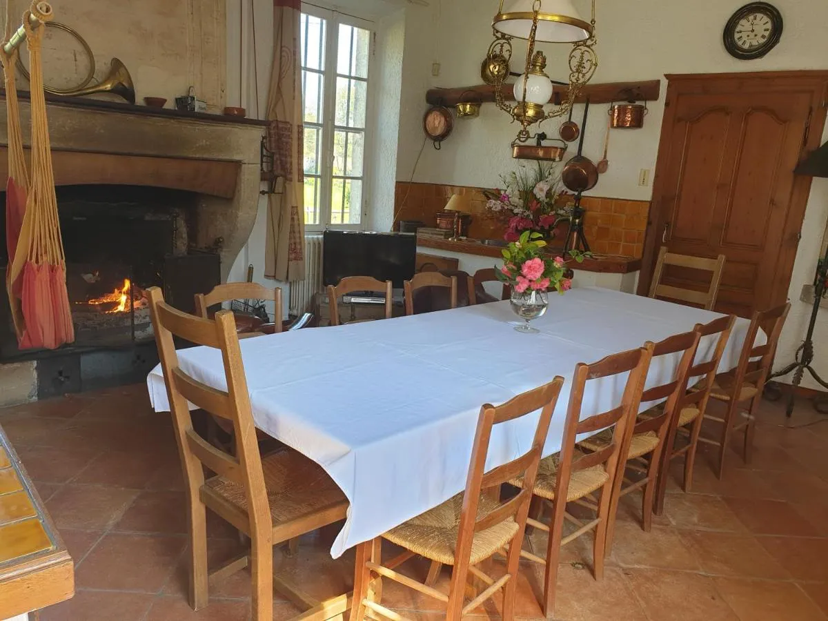 Image 6 of Château Rosemont – Grande maison familiale campagne dans le Médoc avec piscine et tennis à 15 mn Bordeaux