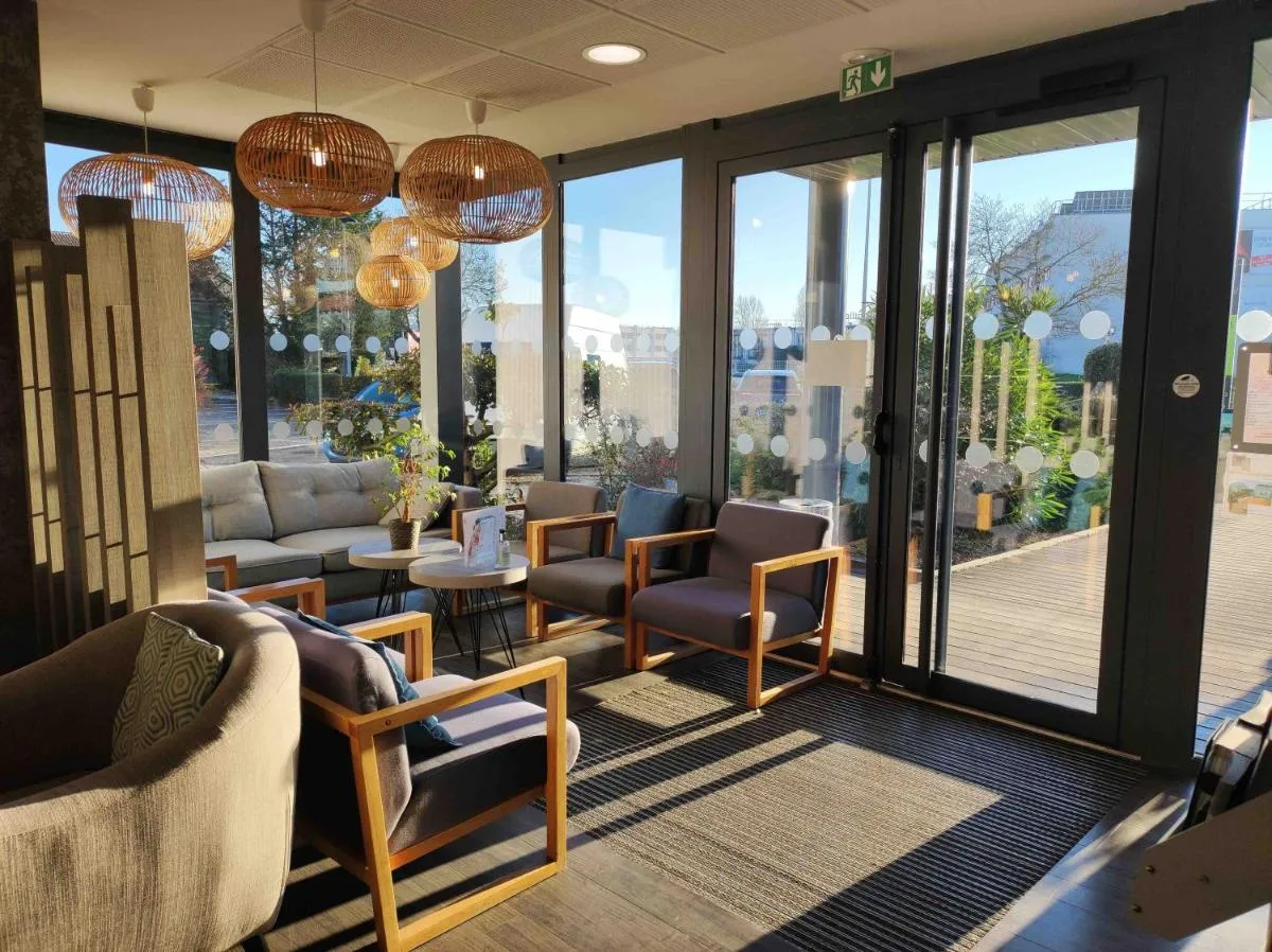 Image 1 of Contact Hôtel Le Provençal Bordeaux Lac