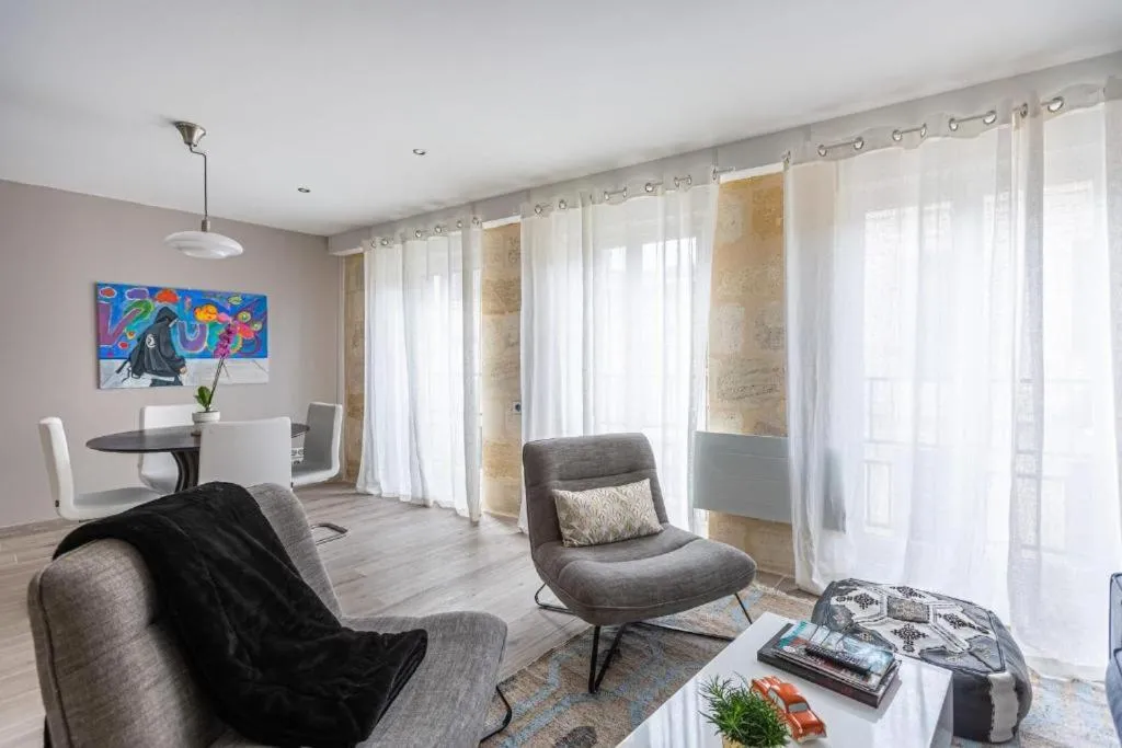 Image 3 of EasyLodge – Appartement 2 chambres Bordeaux