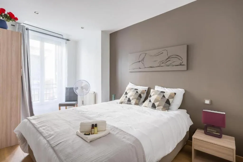 Image 3 of EasyLodge – Appartement 3 chambres Bordeaux