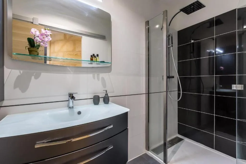 Image 5 of EasyLodge – Appartement 3 chambres Bordeaux