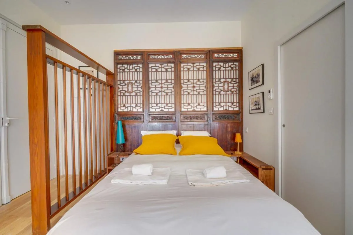 Image 4 of Elegant apartment Bordeaux center