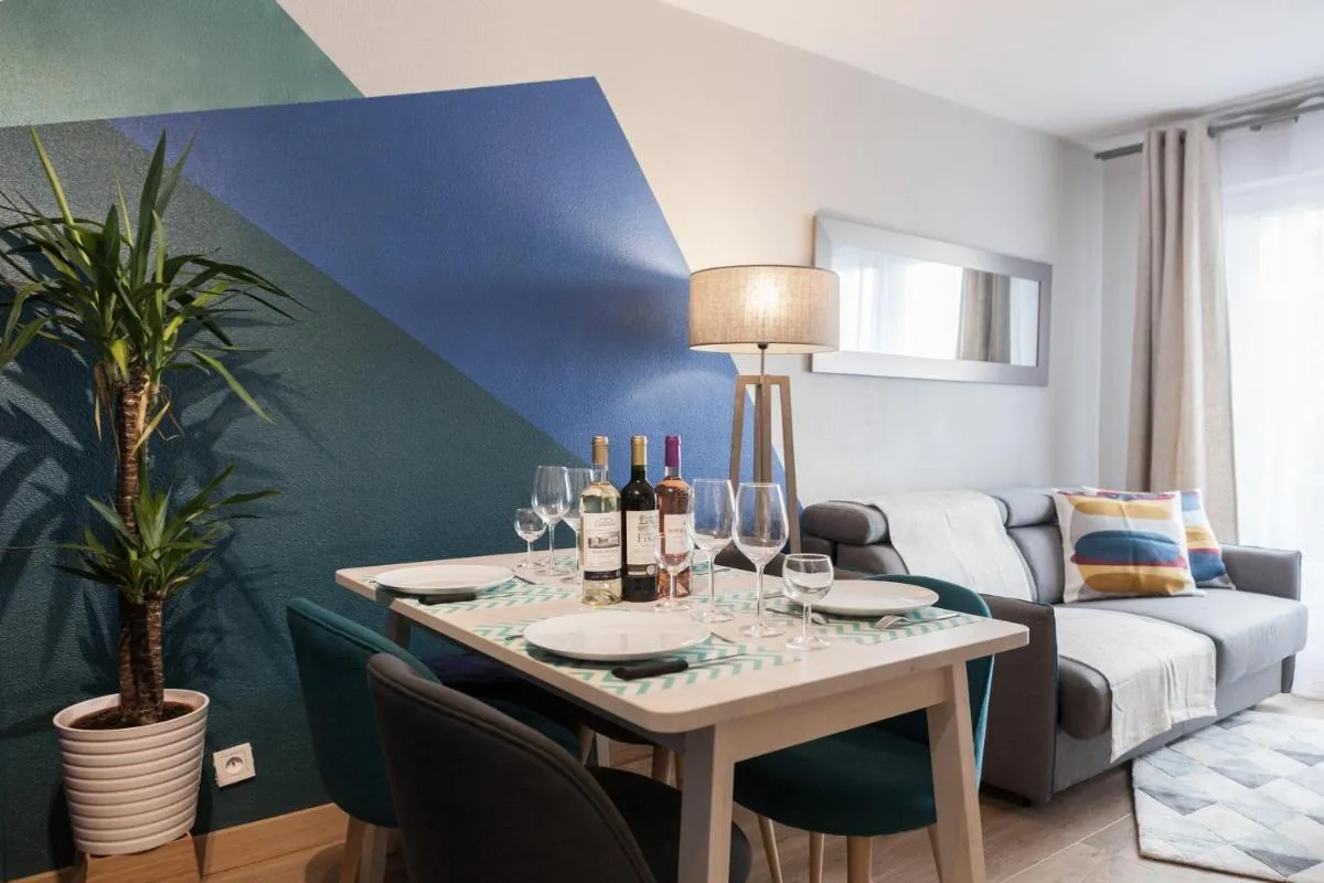Image 4 of FREE Parking – Self Checkin – WIFI – Panoramique Terrasse – DUPLEX SAINT JEAN – SUPERBORDEAUX