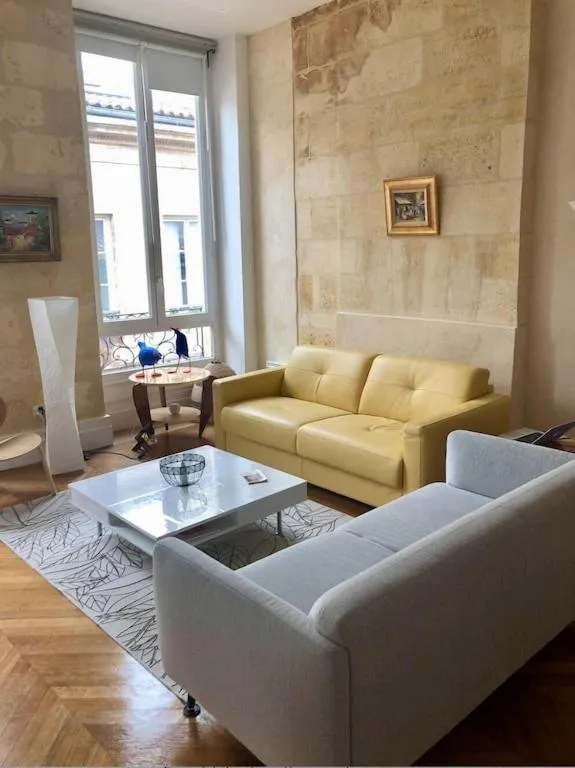 Image 4 of Fantastic 3-Room apartment heart of les Chartrons – Bordeaux