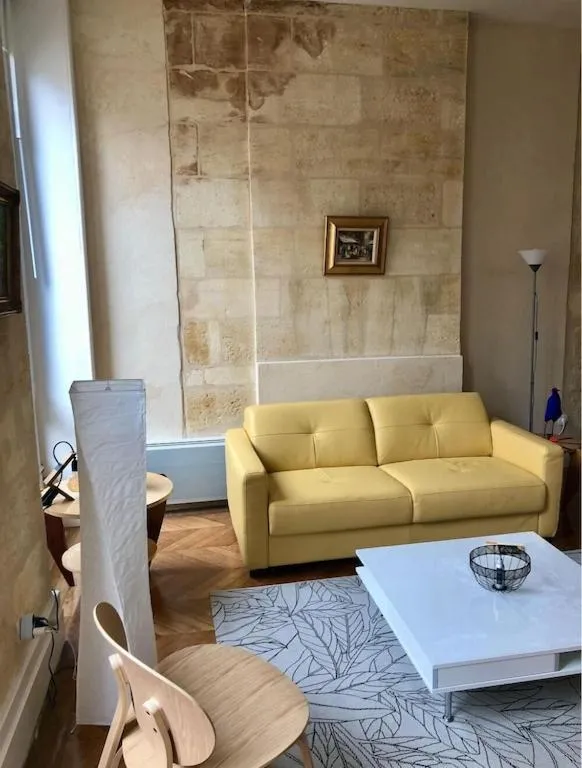 Image 6 of Fantastic 3-Room apartment heart of les Chartrons – Bordeaux