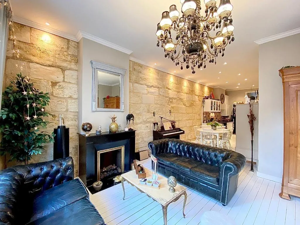 Image of Grand Appartement Haussmanien de Standing avec Jacuzzi Terrasse et Parking en Hyper Centre