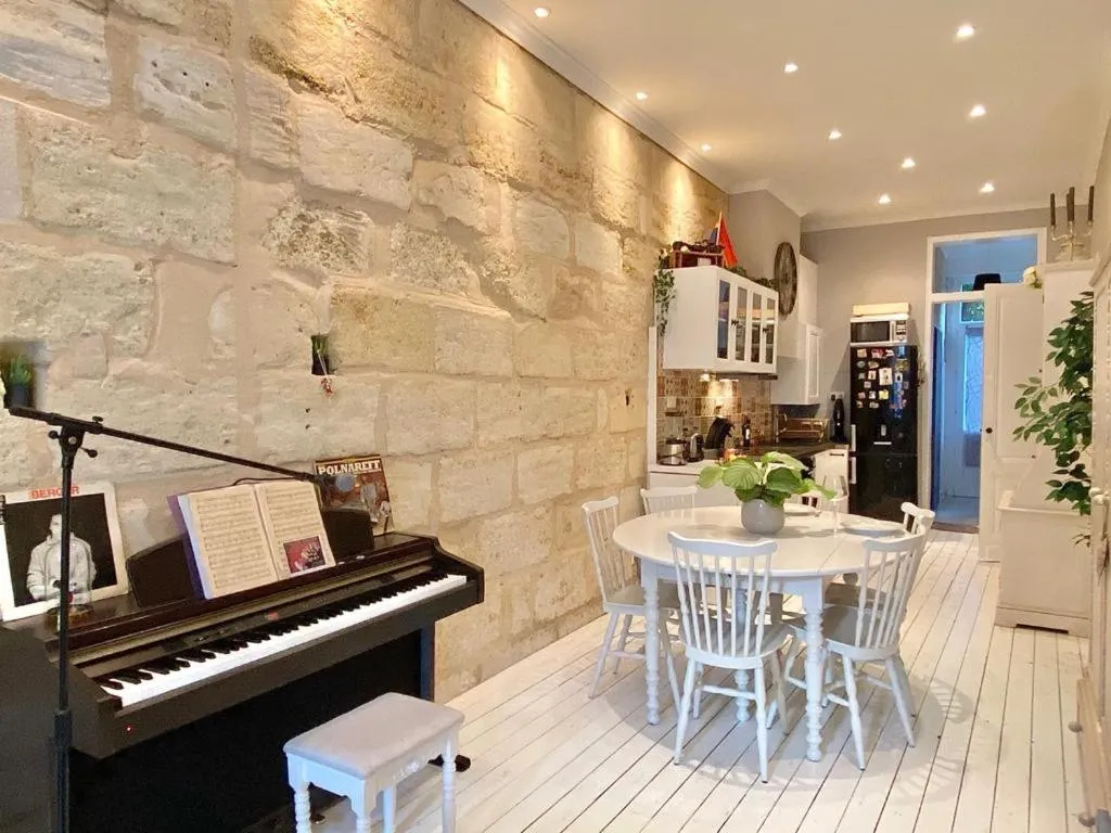 Image 1 of Grand Appartement Haussmanien de Standing avec Jacuzzi Terrasse et Parking en Hyper Centre