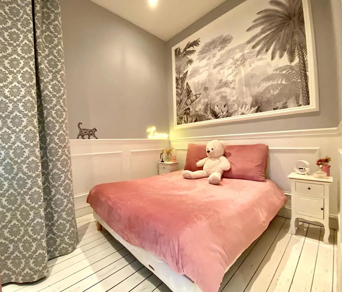 Image 5 of Grand Appartement Haussmanien de Standing avec Jacuzzi Terrasse et Parking en Hyper Centre