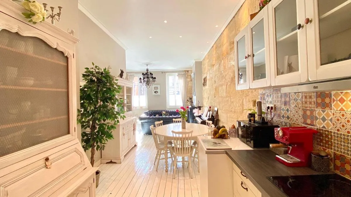 Image 4 of Grand Appartement Haussmanien de Standing avec Jacuzzi Terrasse et Parking en Hyper Centre