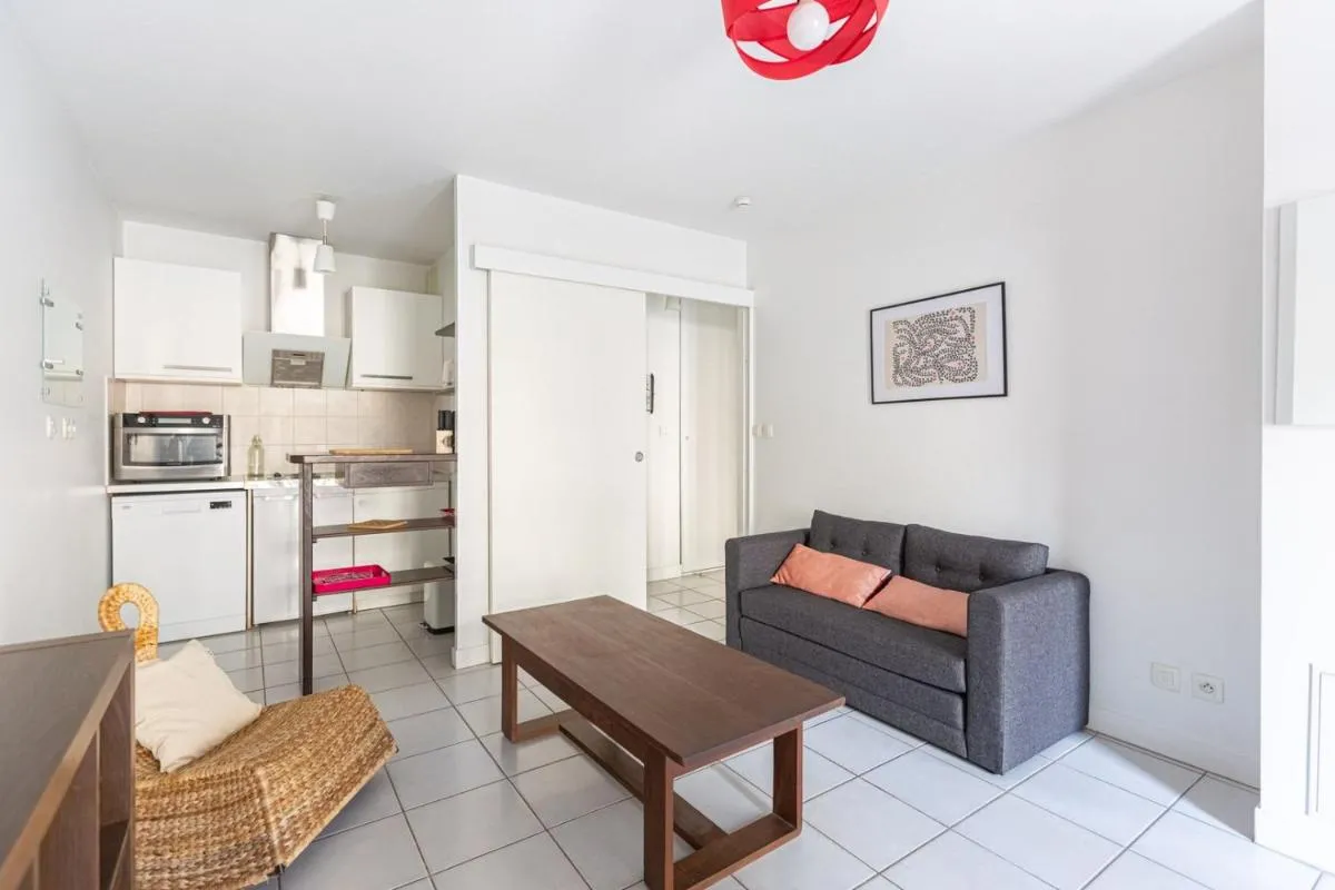 Image 1 of GuestReady – Appartement Cours du Médoc