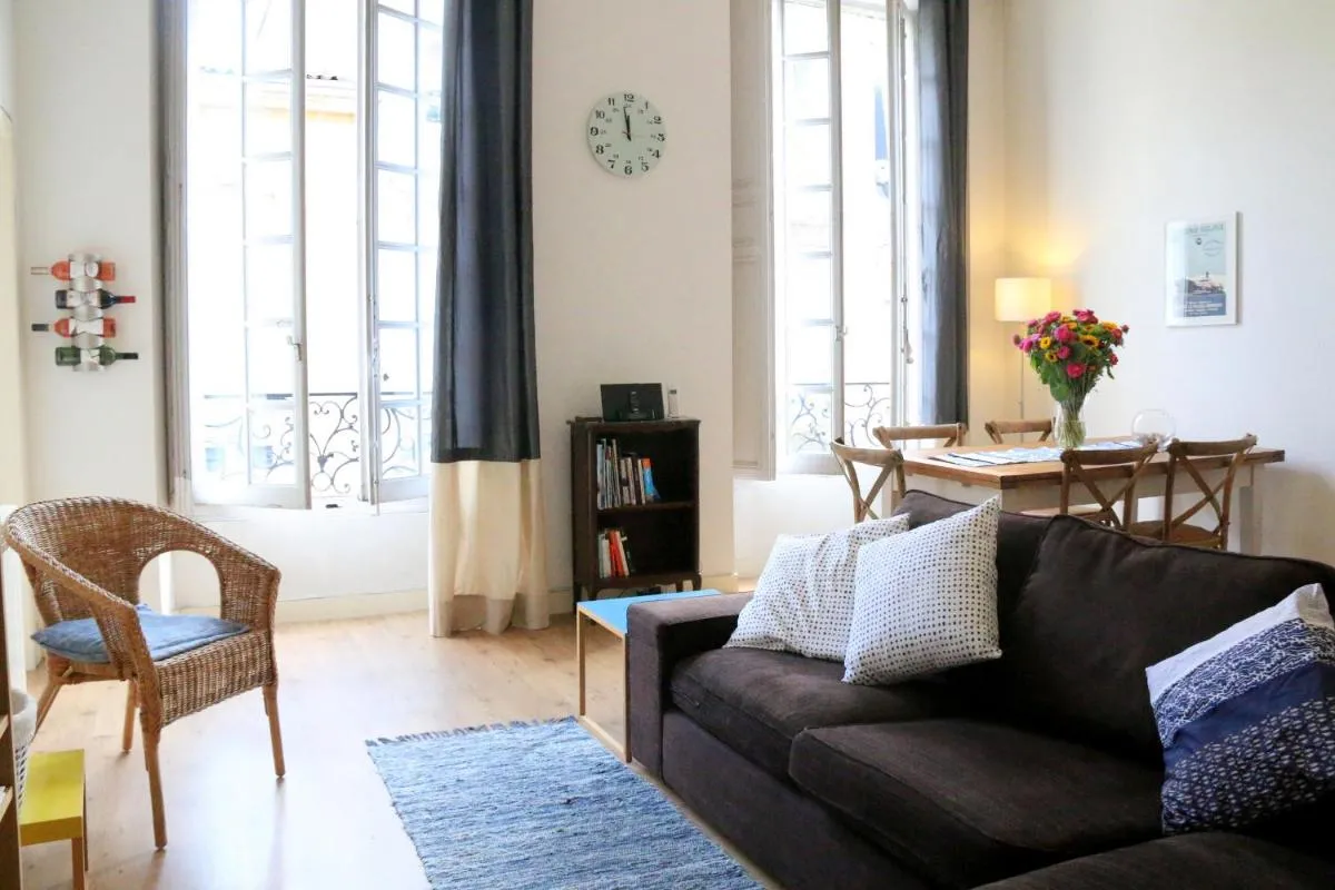 Image 6 of Key to Bordeaux – fairytale view, 2 bd + elevator